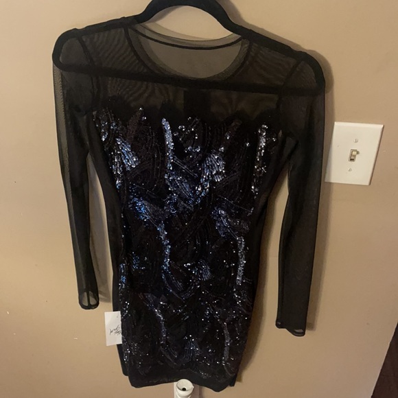 Brand Nee BCBG MazAzria Anaya Dress - Picture 2 of 4